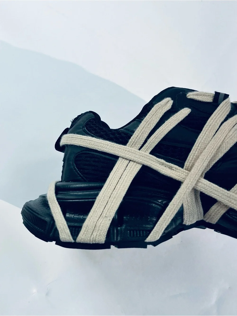 Azalea Wang Women’s Size 9 Selie - Black With Cream Webbing Straps Sneakers NEW